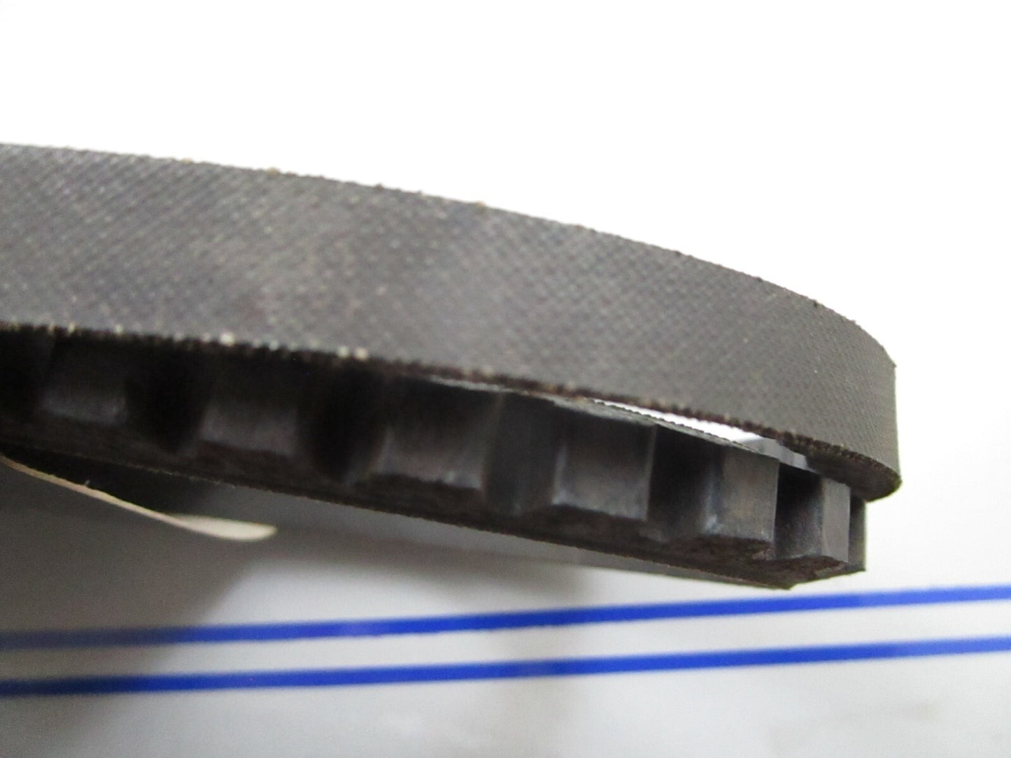 *NEW OEM* 0810 Mercury Quicksilver V-Belt 57-812427Q