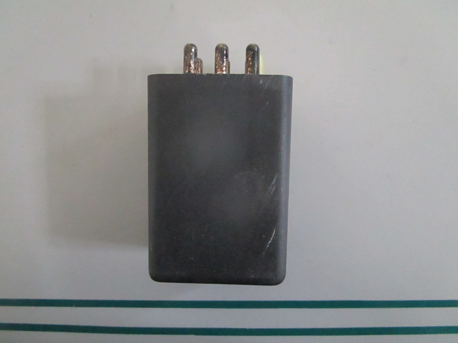 NEW OEM 0015450605 Mercedes-Benz Fuel Pump Relay 0820