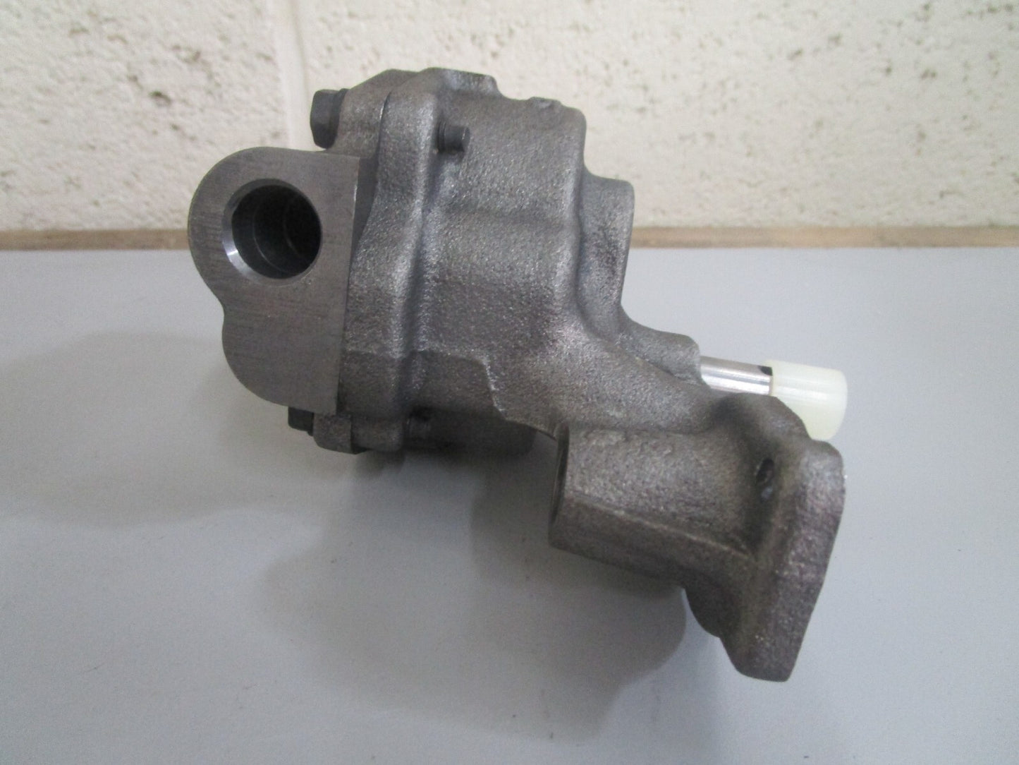 *NEW OEM* 0810 Mercury Quicksilver Oil Pump 17617