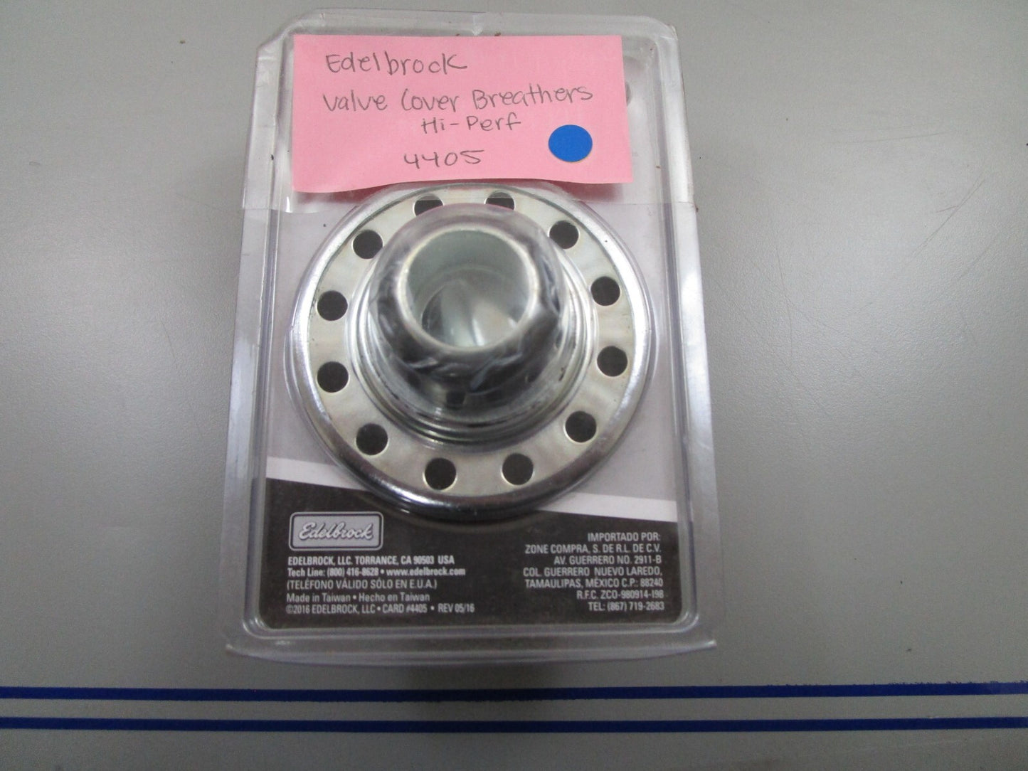 *NEW* 0810 Edelbrock Valve Cover Breathers Hi-Perf 4405
