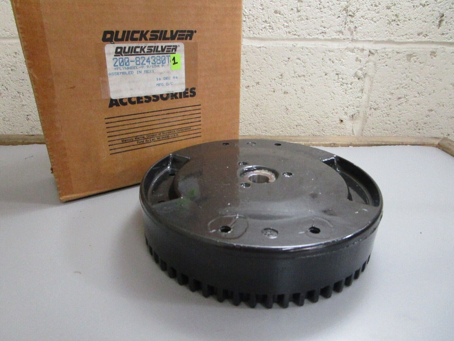 *NEW OEM* 0820 Mercury Quicksilver Flywheel 200-824380T1