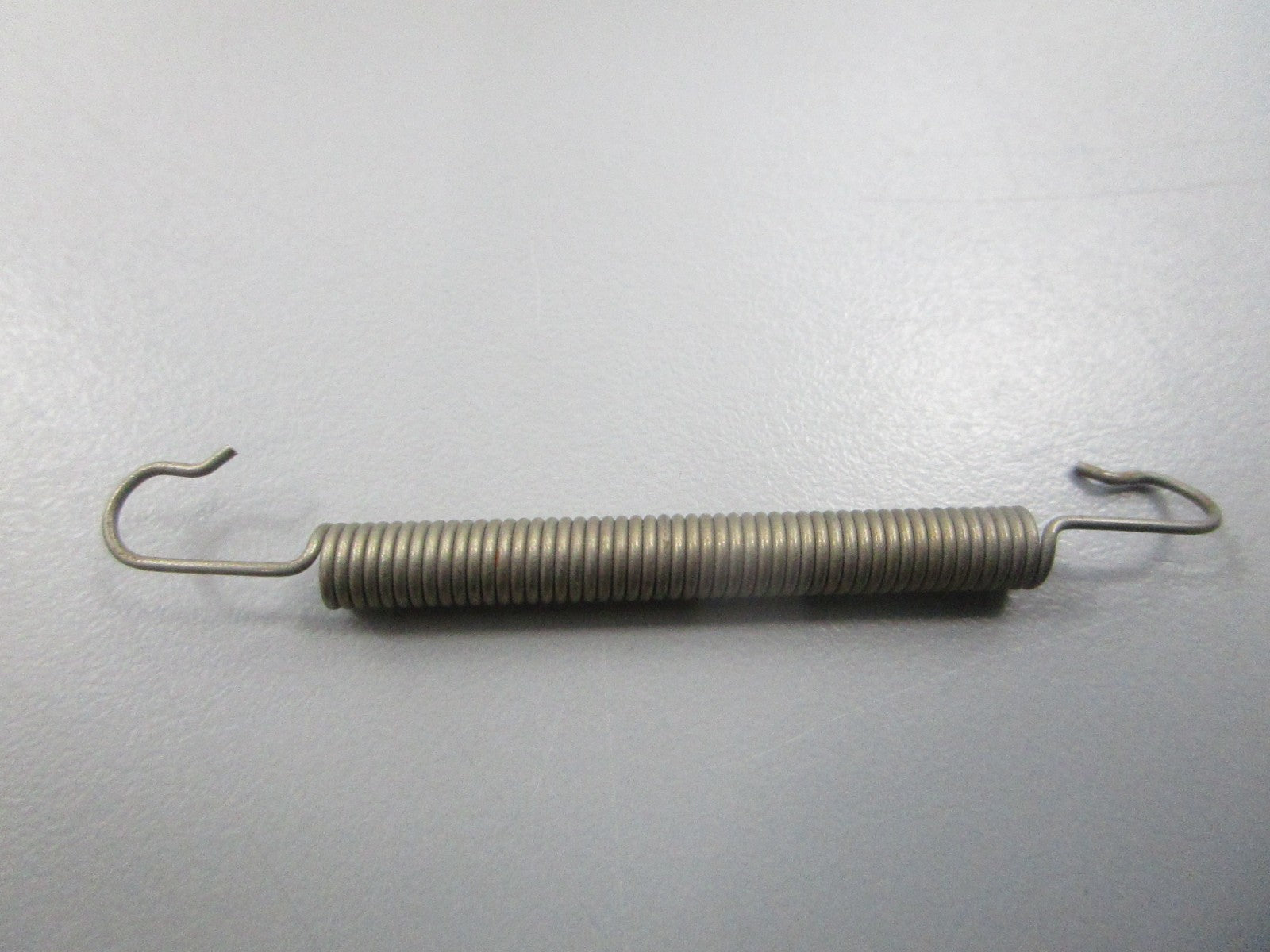 NEW OEM 314043 0314043 OMC Johnson Evinrude Spring 0810