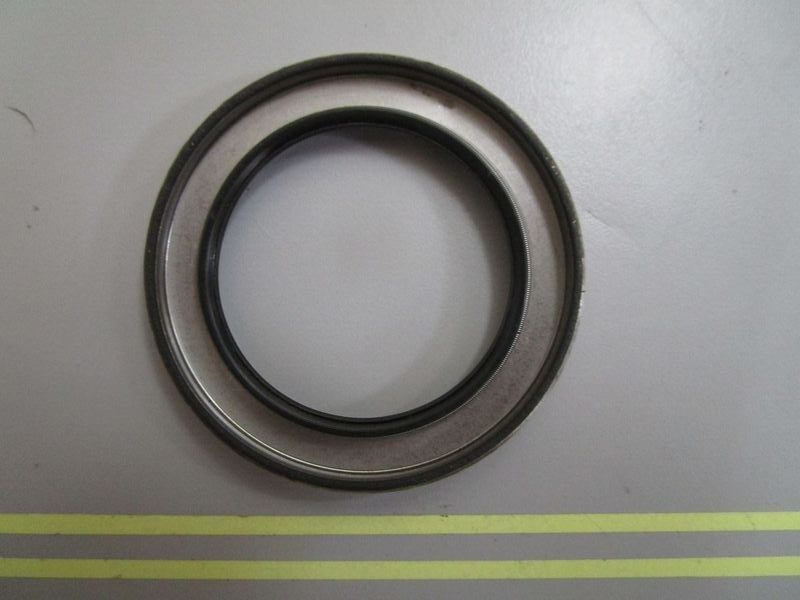 *NEW OEM* 0770 OMC Johnson Evinrude Seal 765461 0765461