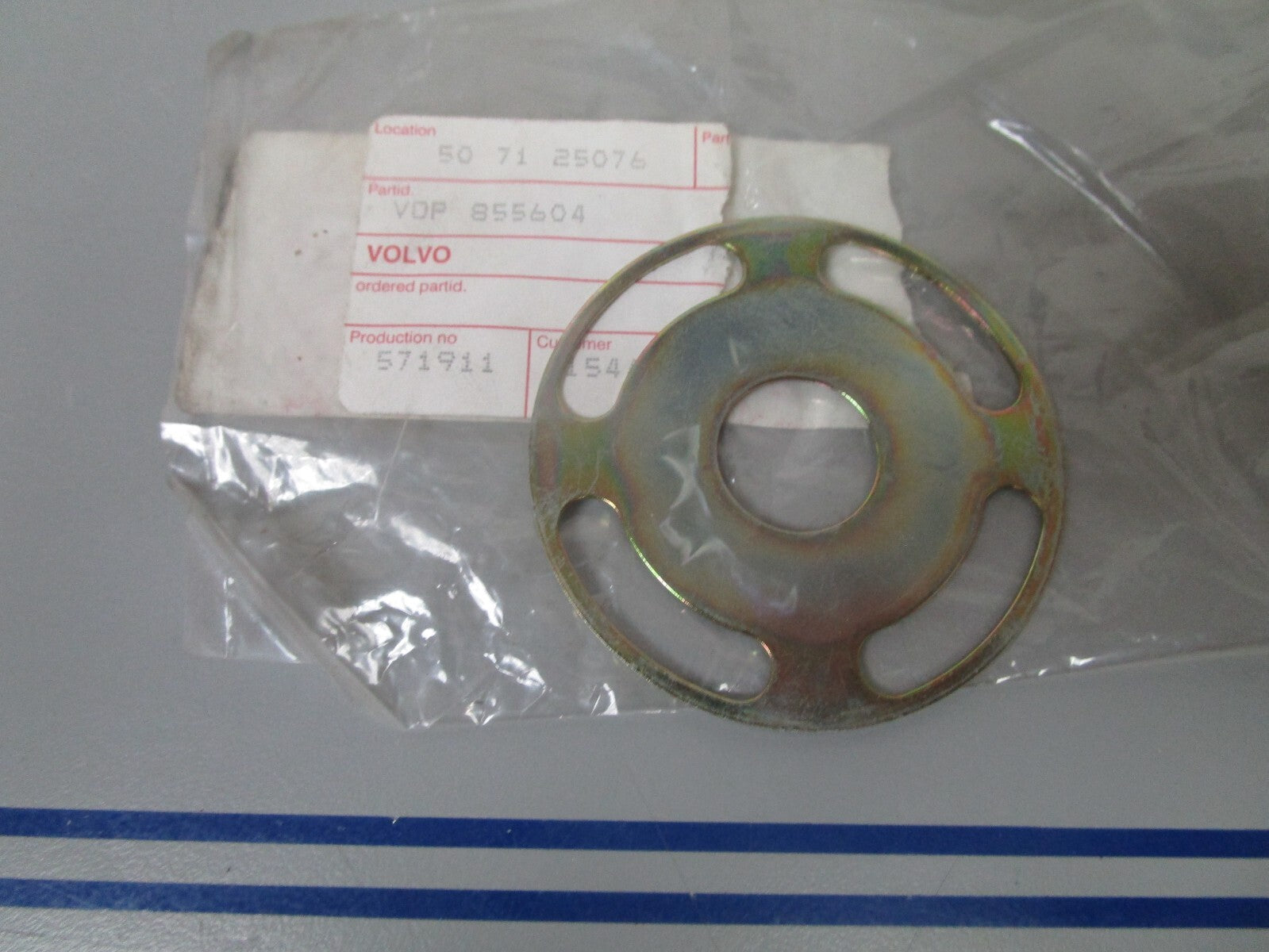 *NEW OEM* 0810 Volvo Penta Washer 855604
