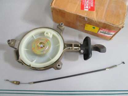 Suzuki 18100-89E01 Outboard Recoil Starter Assy NEW OEM NOS Factory Part 0820