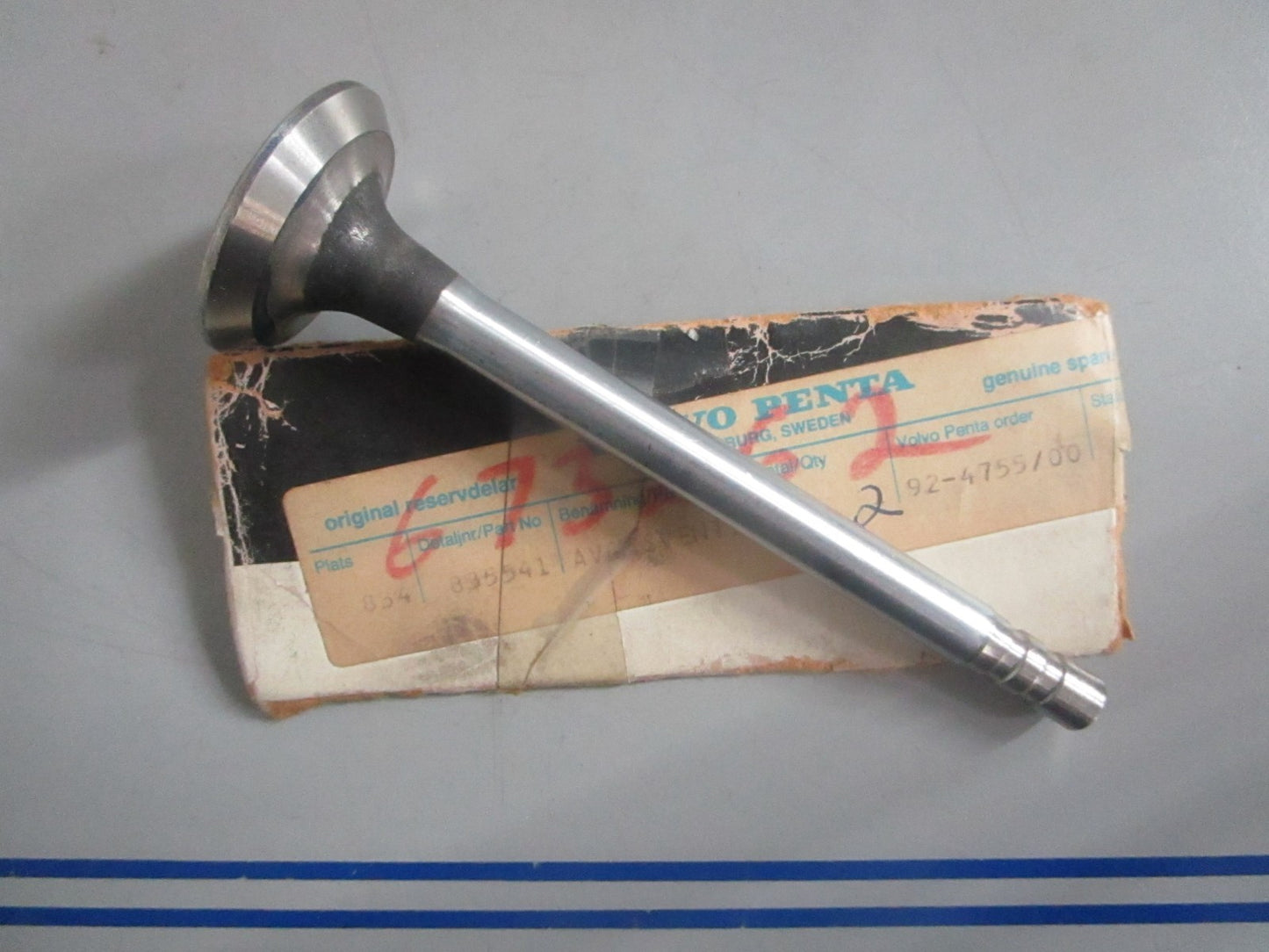 NEW OEM 835541 Volvo Penta Exhaust Valve 0820