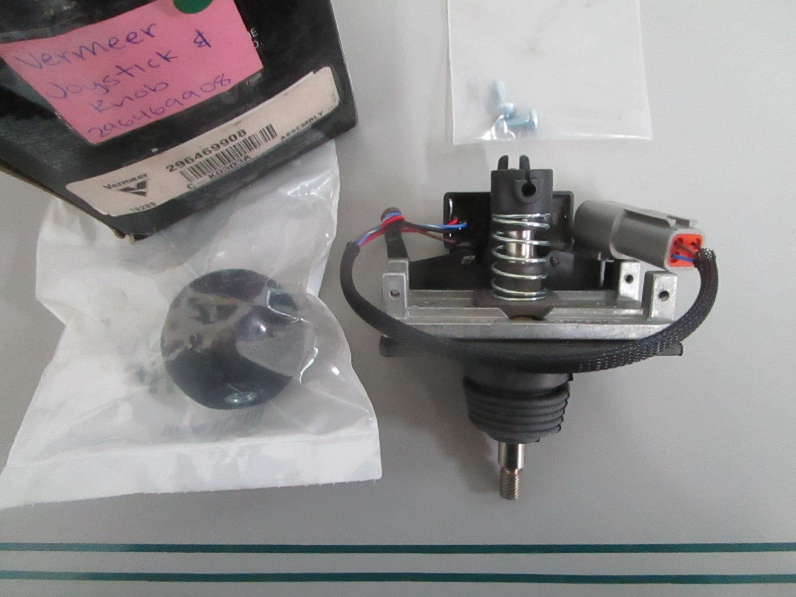 NEW OEM 296469908 Vermeer Joystick & Knob 0820