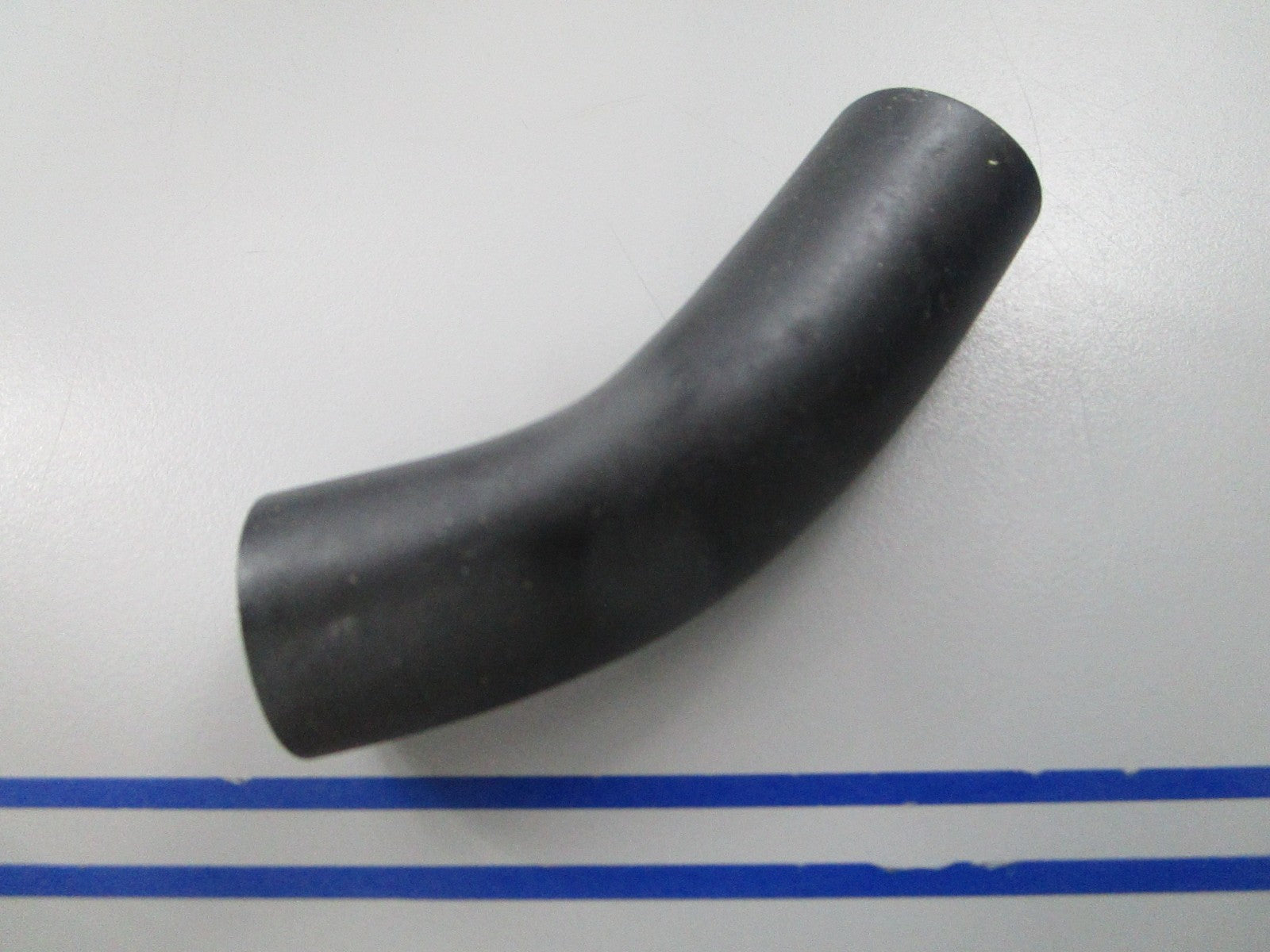 NEW OEM 321723 0321723 OMC Johnson Evinrude Port Cylinder Head Hose 0810