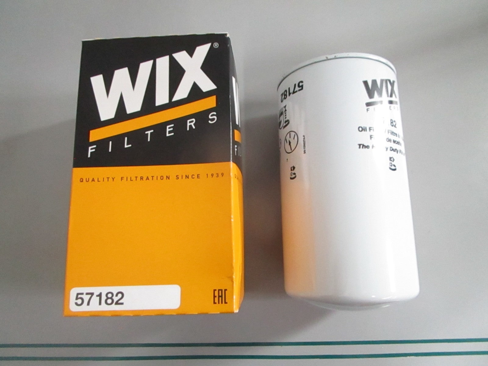 NEW OEM 57182 Wix Oil Filter 0820