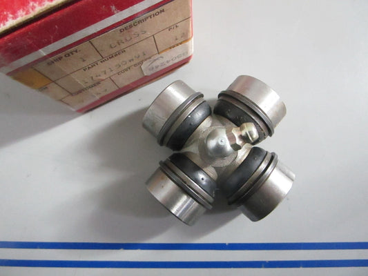 NEW OEM 1747150W91 Massey Ferguson Cross 0820