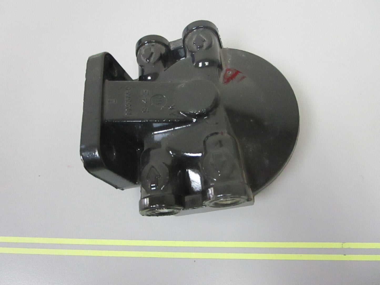 *NEW OEM* 0810 Mercury Quicksilver Water Separator Base 805373 805373-C