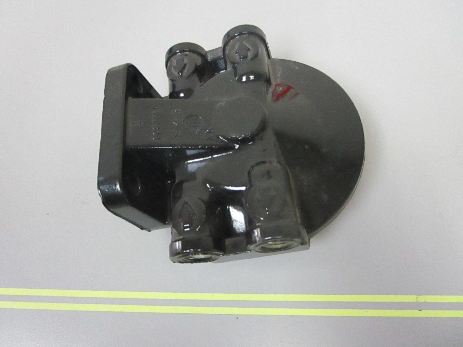 *NEW OEM* 0810 Mercury Quicksilver Water Separator Base 805373 805373-C