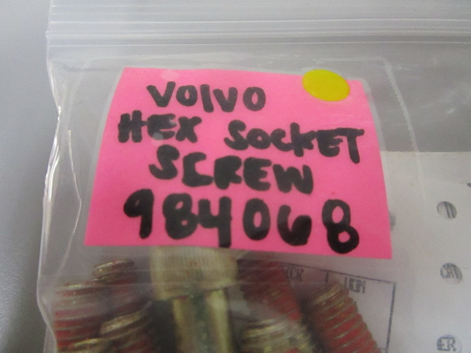 *NEW OEM* 0810 Volvo Penta Hexagon Socket Screw 984068