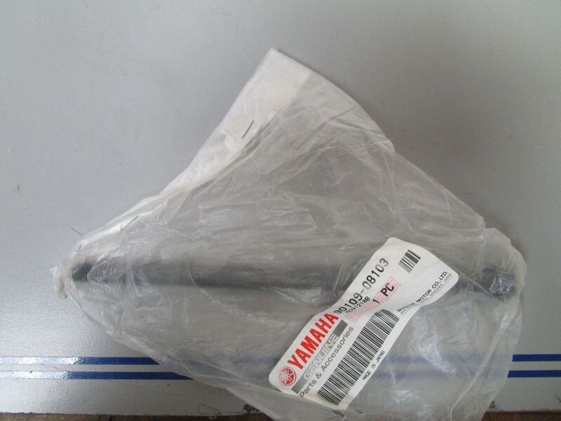 *NEW OEM* 0770 Yamaha Hex Bolt 90109-08103-00