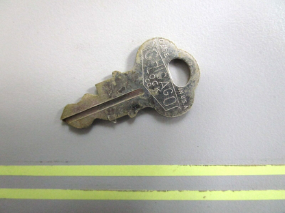 *NEW OEM* 0750 OMC Johnson Evinrude IGNITION KEY KF100  501615 0501615