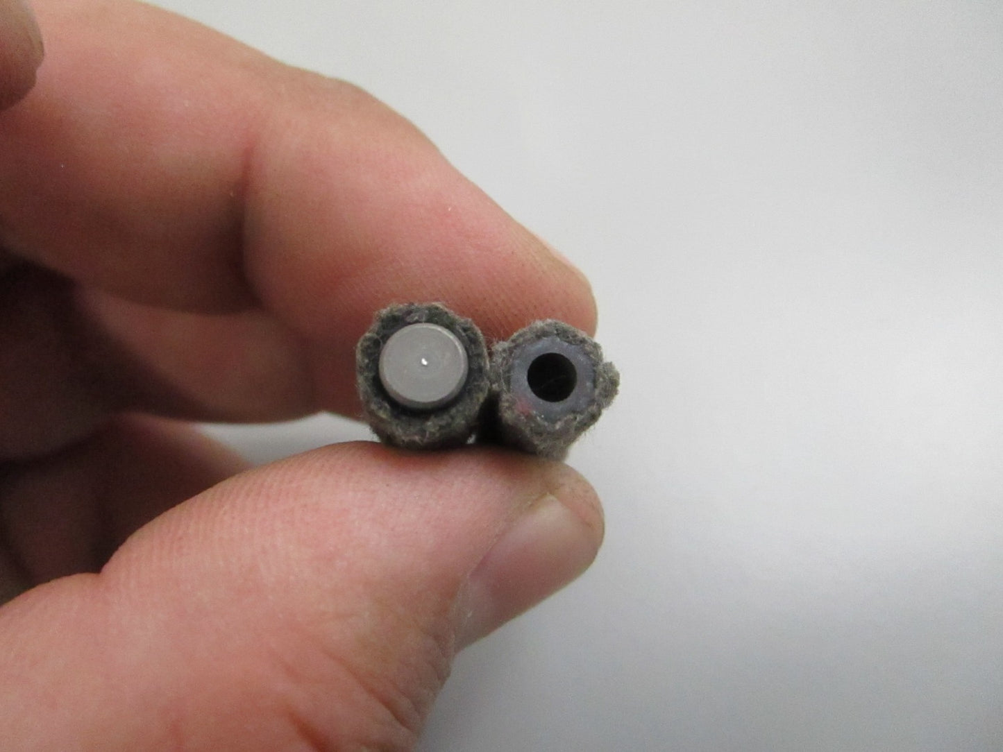 NEW OEM (LOT OF 2) 6040700255 Mercedes-Benz Terminal Stud 0810