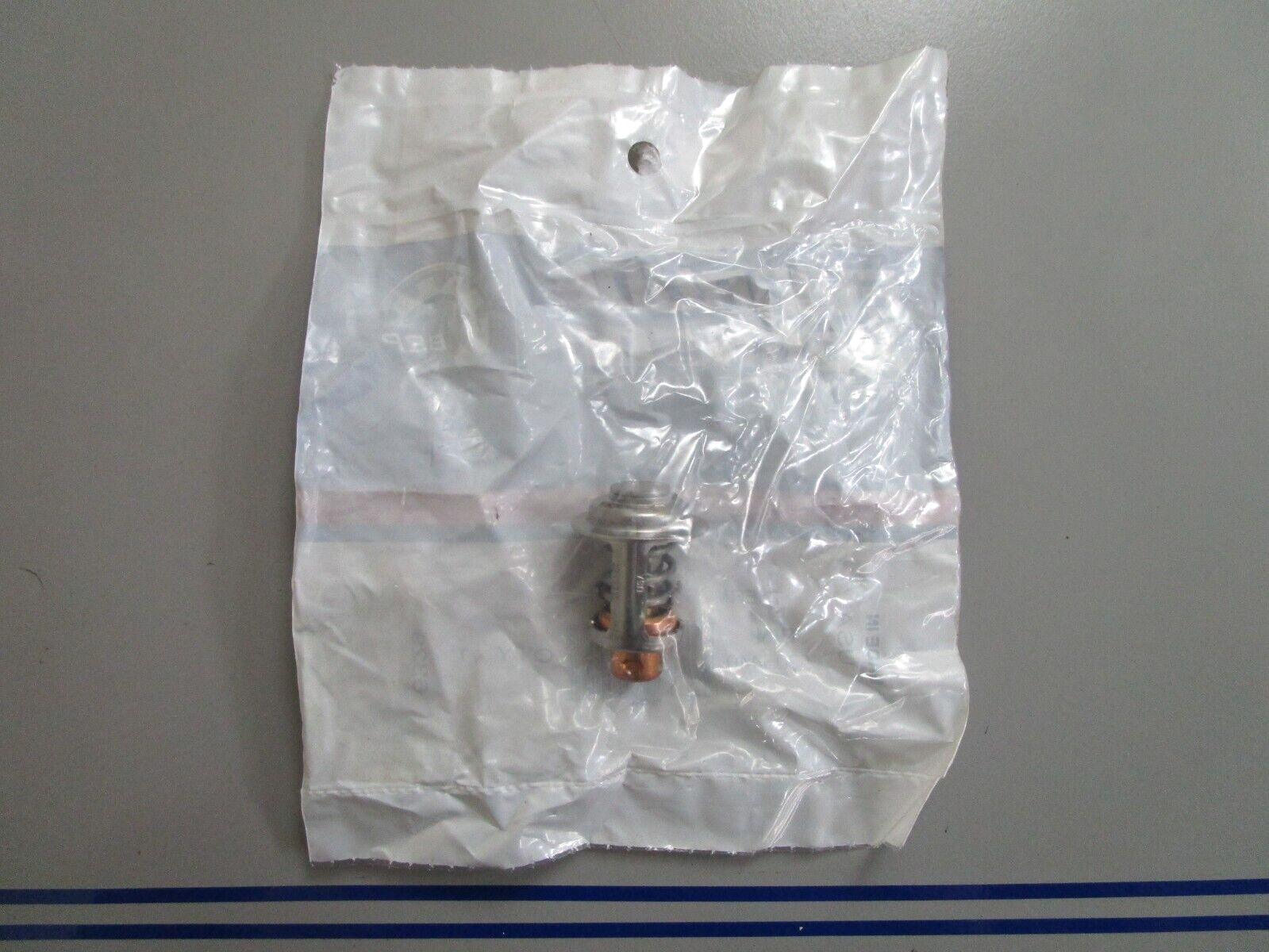 *NEW OEM* 0810 OMC Johnson Evinrude Thermostat 5005440