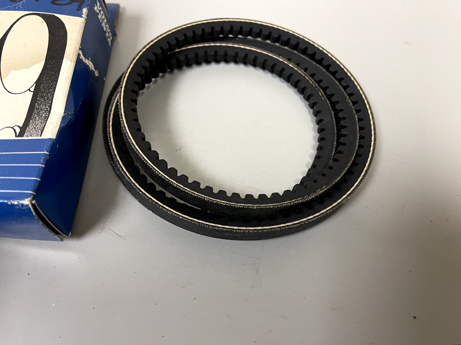 *NEW OEM* 0670 Volvo Penta V-Belt 966383