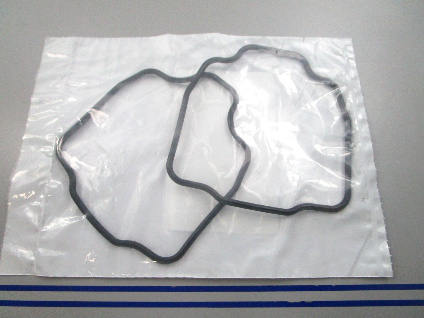 NEW OEM Volvo Penta Sealing Kit 3587651 0810