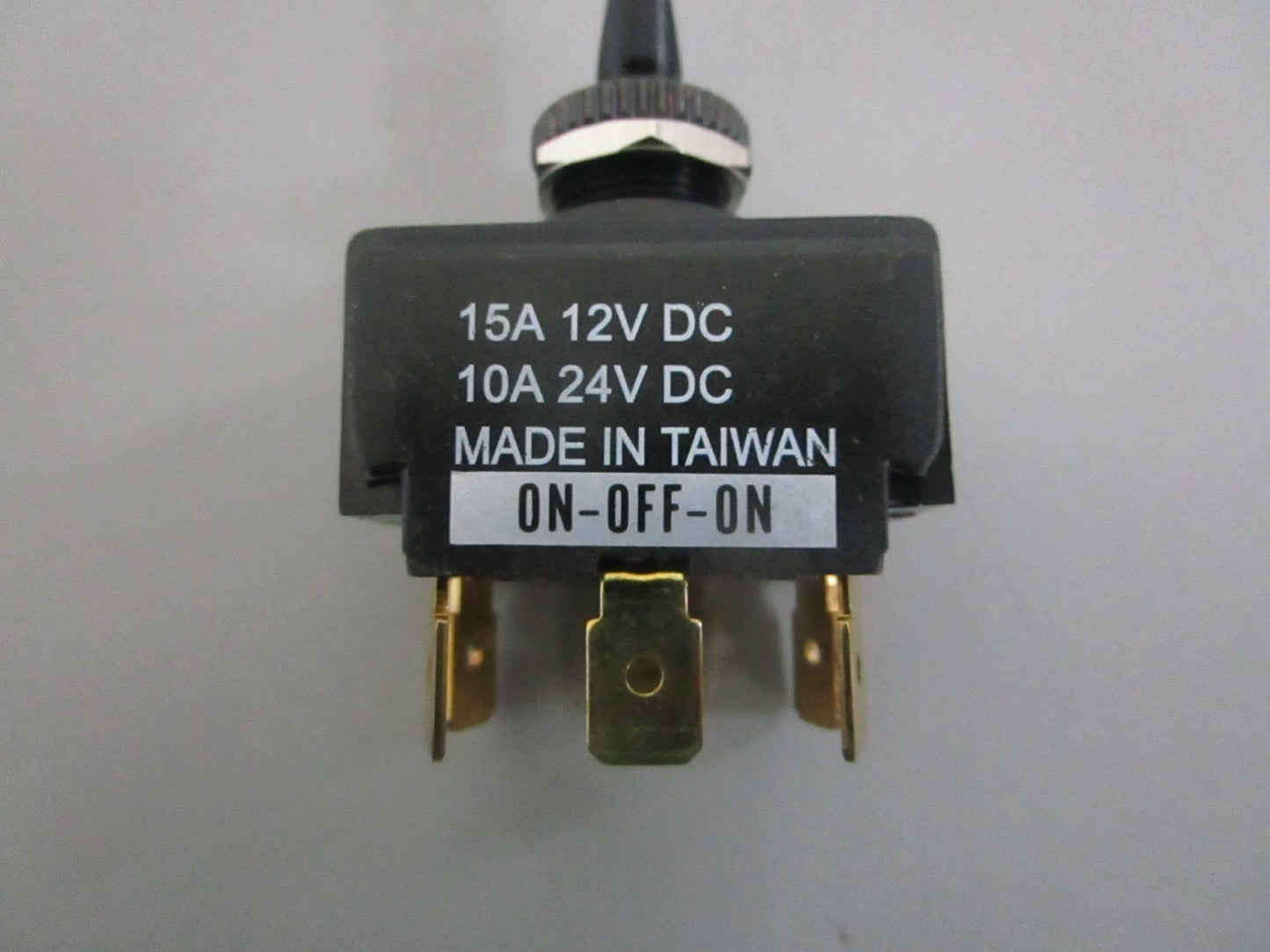 NEW TG40040 Sierra On-Off-On Toggle Switch 0820
