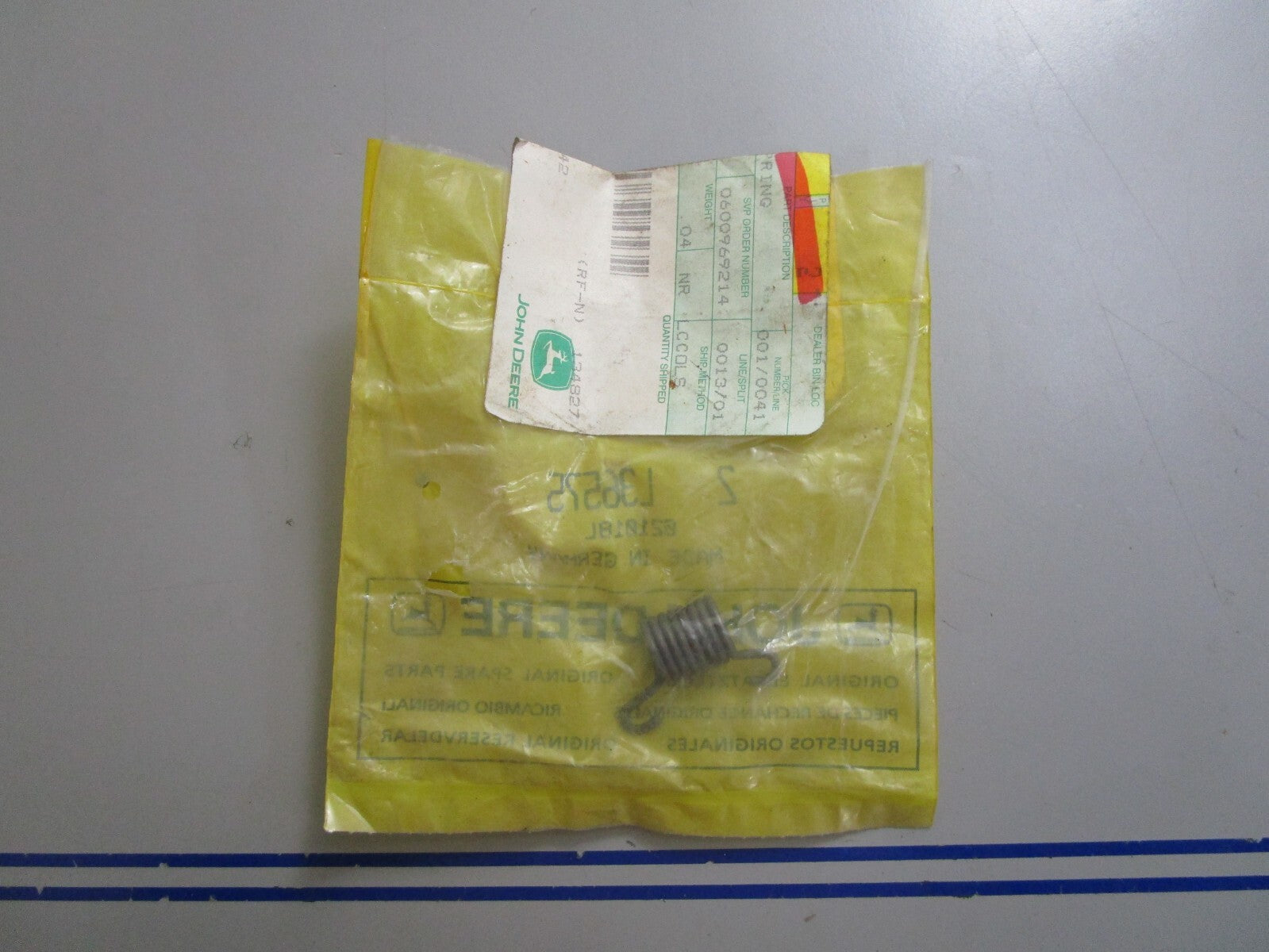 *NEW OEM* 0810 John Deere Spring L36575