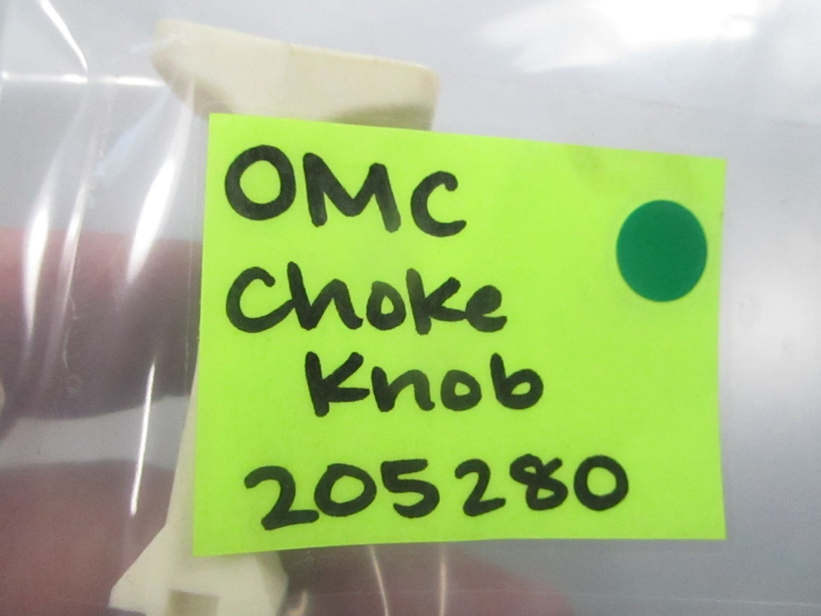 NEW OEM 205280 0205280 OMC Johnson Evinrude Choke Knob 0810