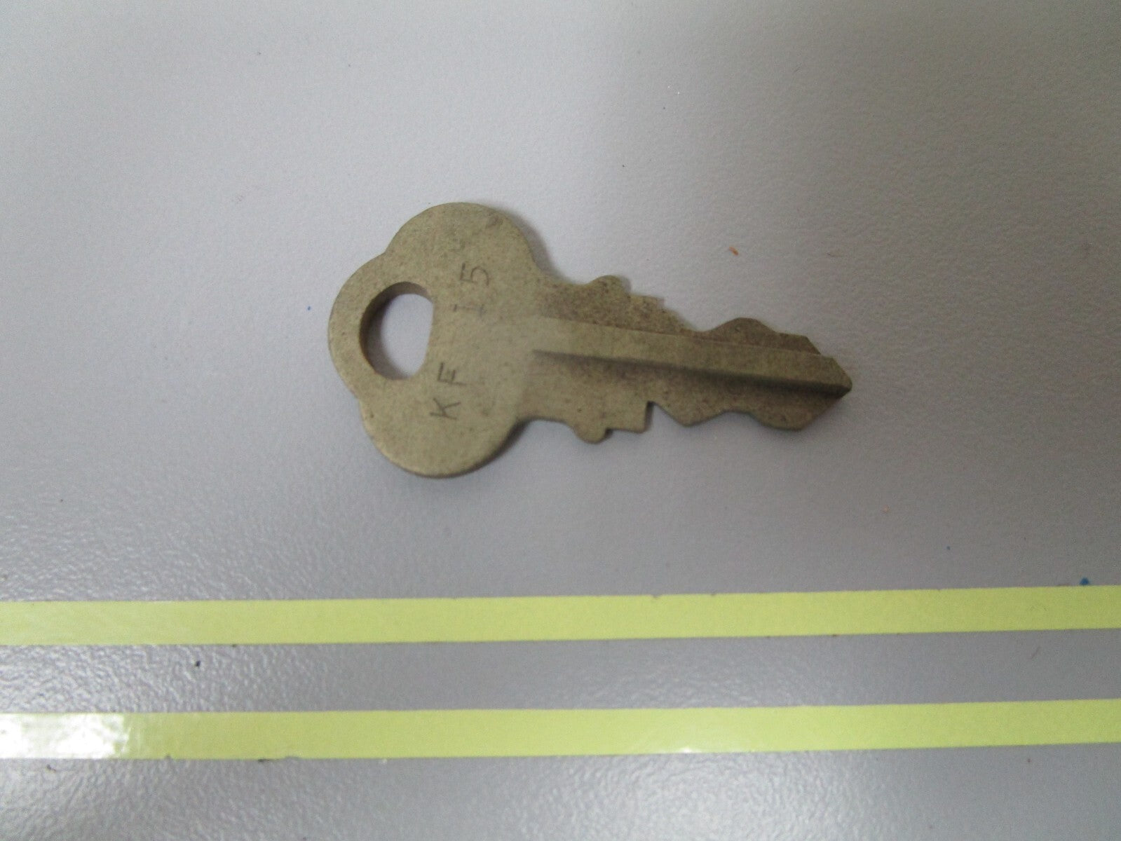 *NEW OEM* 0810 OMC Johnson Evinrude Ignition Key KF15 501530 0501530