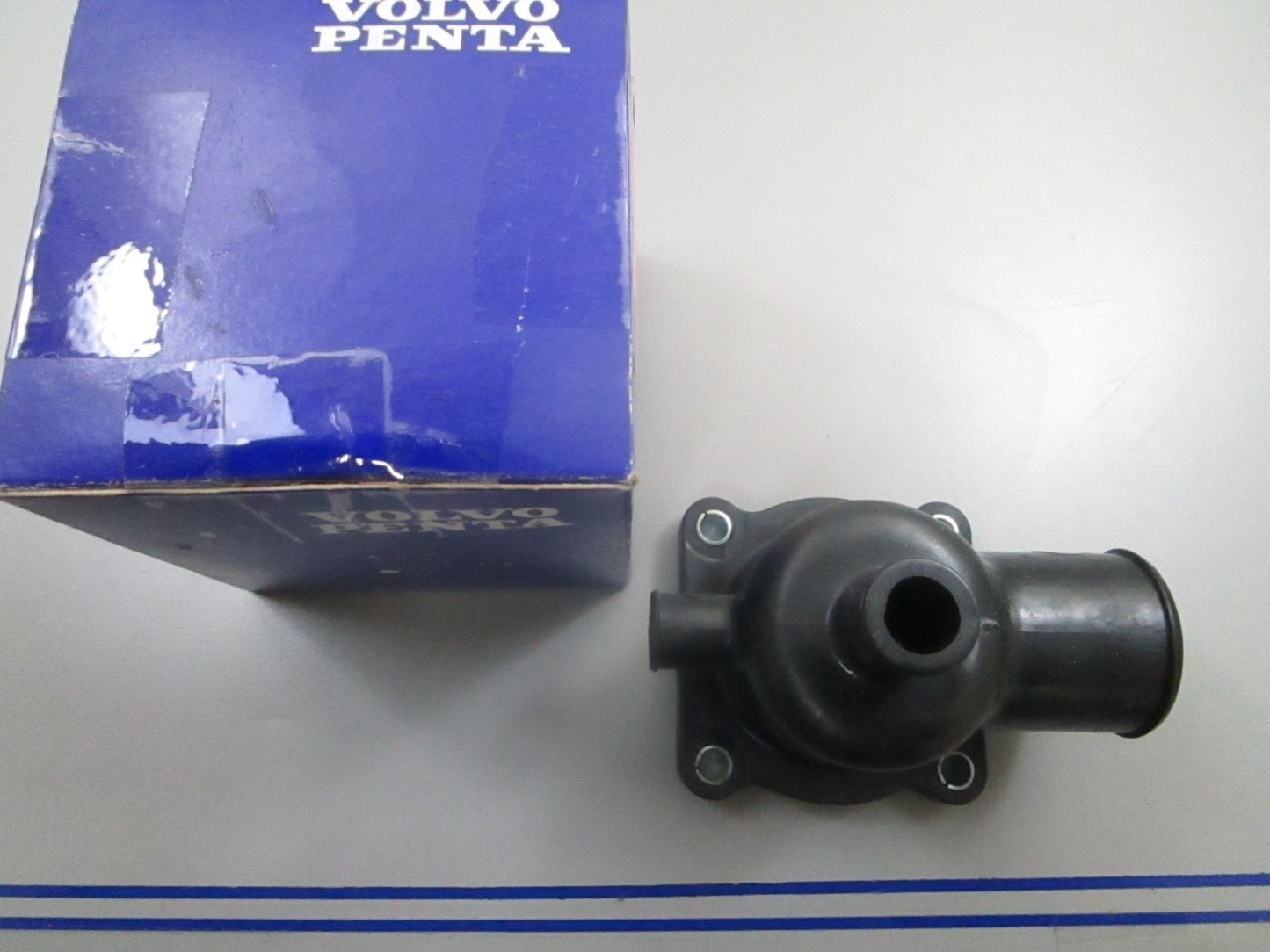 *NEW OEM* 0810 Volvo Penta Housing 21617458