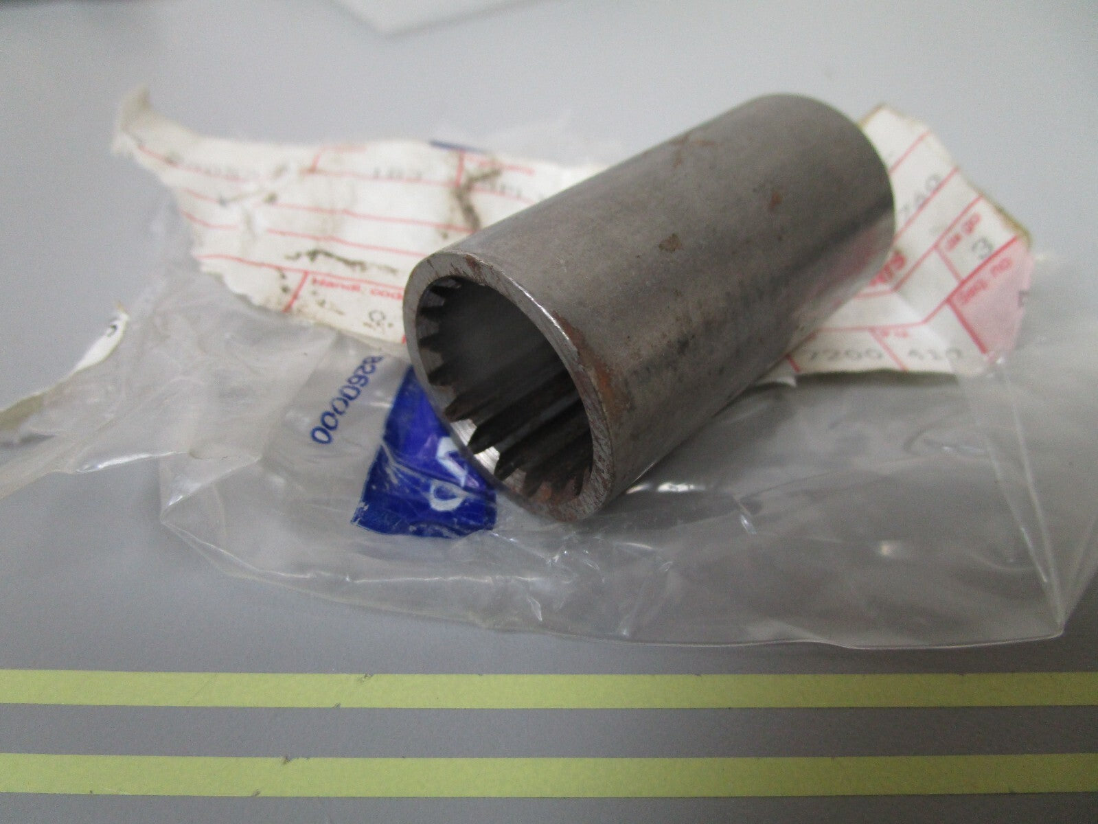 *NEW OEM* 0720 Volvo Penta Splined Sleeve 875183