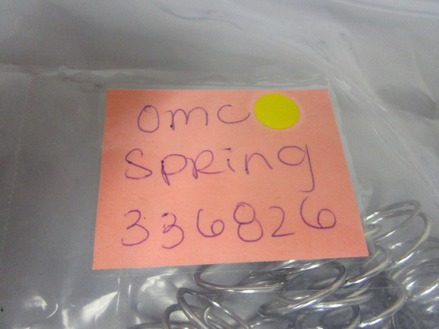 *NEW OEM* 0750 OMC Johnson Evinrude  SPRING 336826 0336826