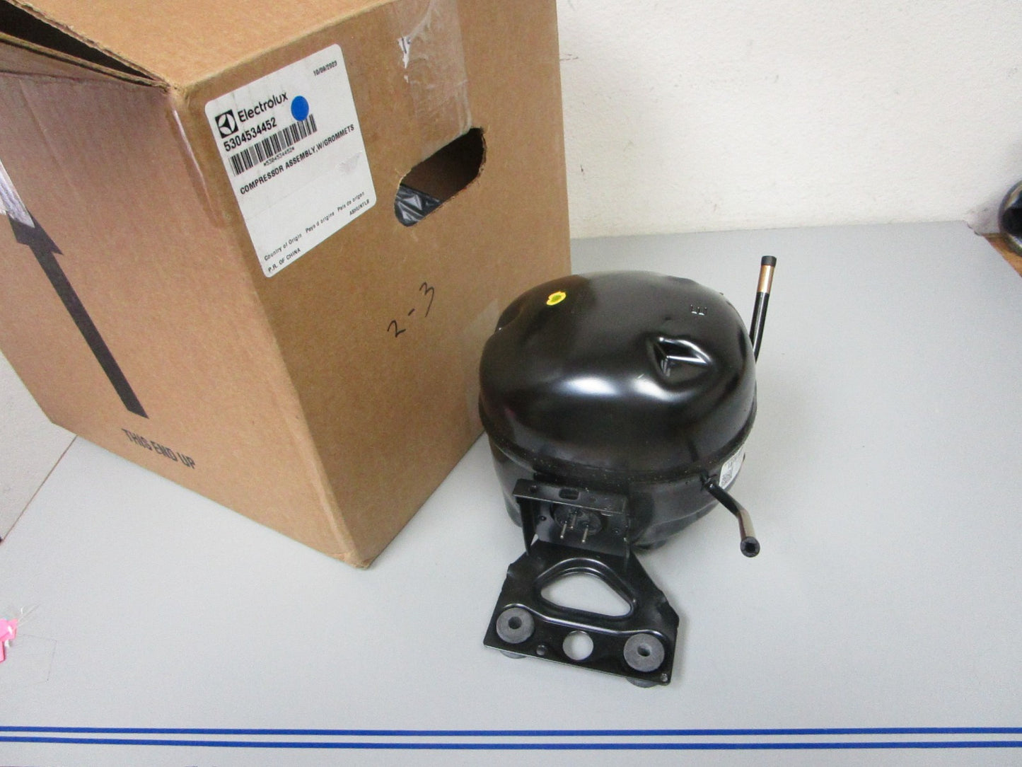 *NEW OEM* 0720 Electrolux Compressor Assembly 5304534452