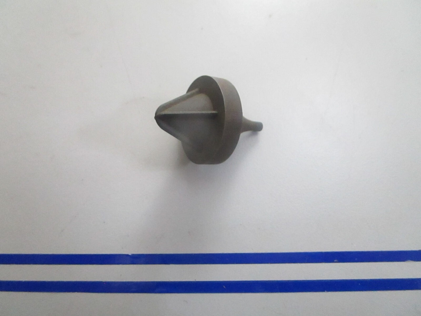 *NEW OEM* 0810 OMC Johnson Evinrude Bumper 313984 0313984