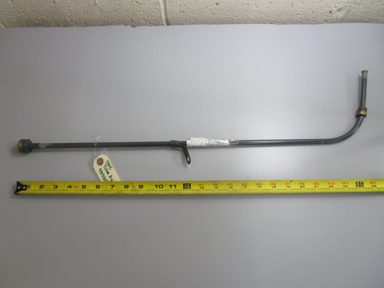 *NEW OEM* 0820 OMC Johnson Evinrude Tube Ay 985600 0985600