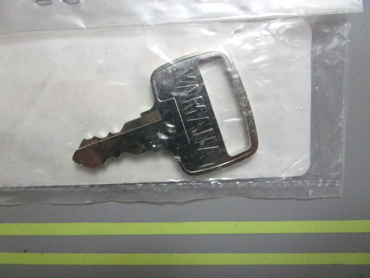 *NEW OEM* 0810 Yamaha Key #464 90890-55833-00