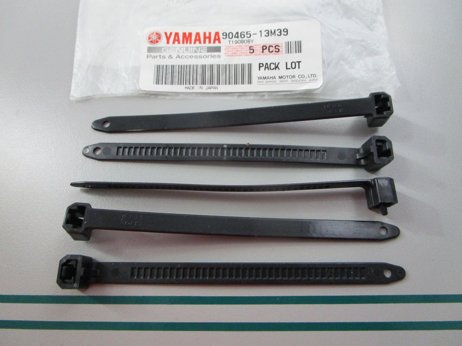 NEW OEM (LOT OF 5) 90465-13M39-00 Yamaha Clamp 0810