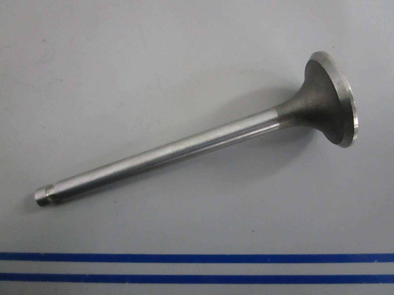 NEW OEM 12911-90010 Suzuki Intake Valve 0820