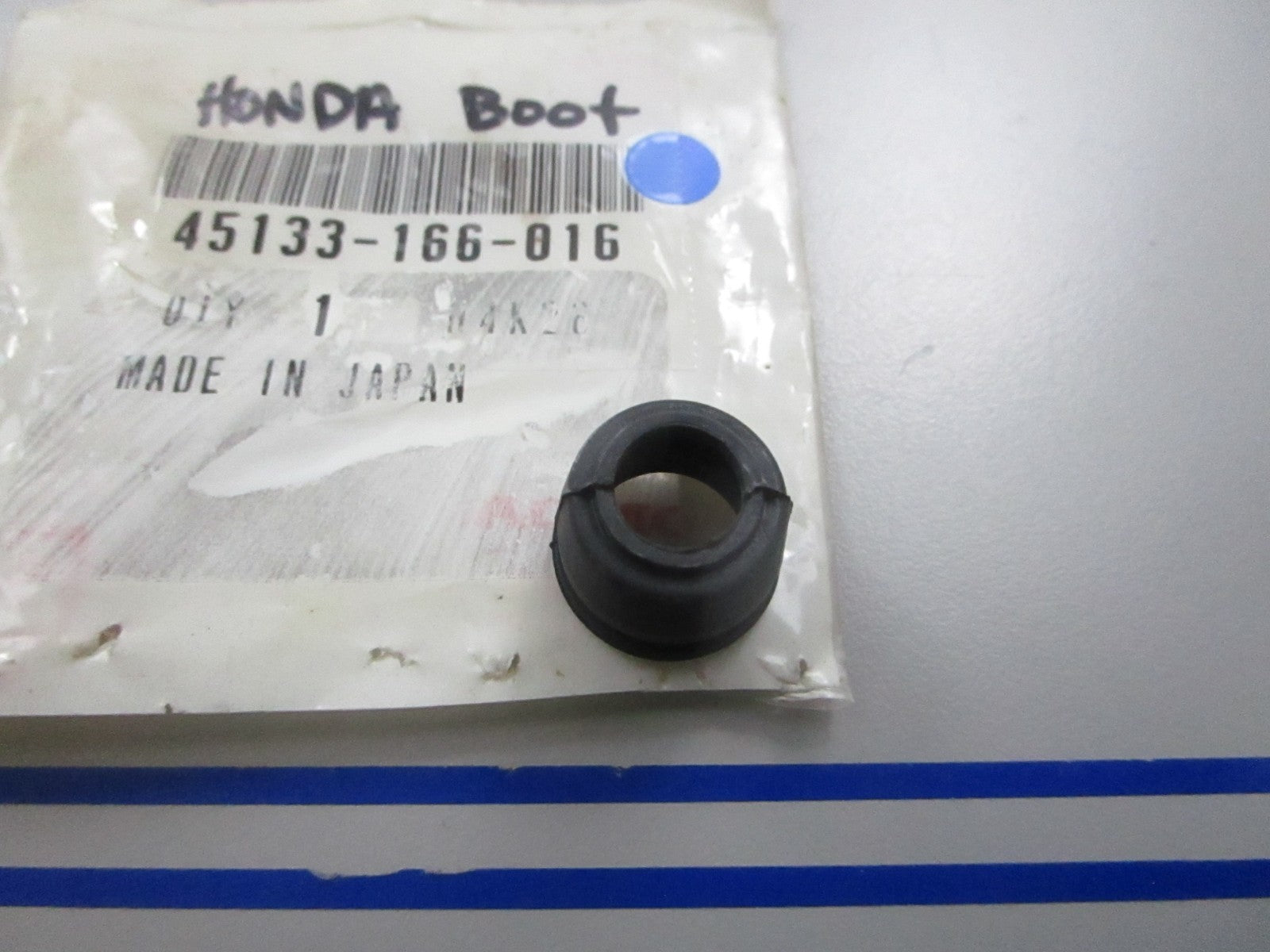 *NEW OEM* 0810 Honda Boot 45133-166-016