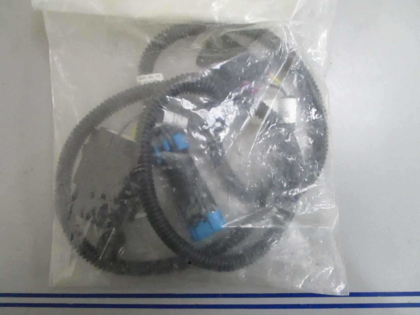 *NEW OEM* 0820 Mercury Quicksilver Harness 8M2100155