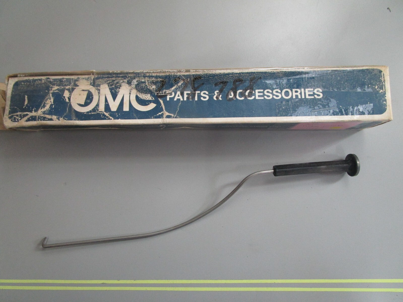 *NEW OEM* 0810 OMC Johnson Evinrude Choke Knob 381461 0381461