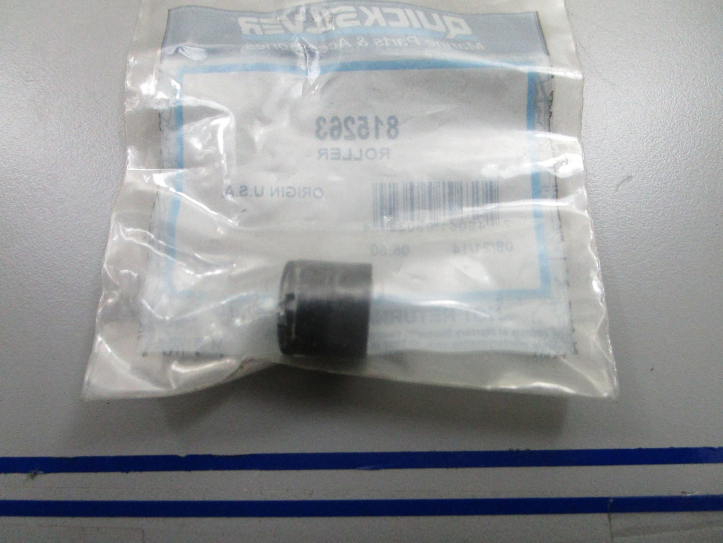 *NEW OEM* 0810 Mercury Quicksilver Roller 815263