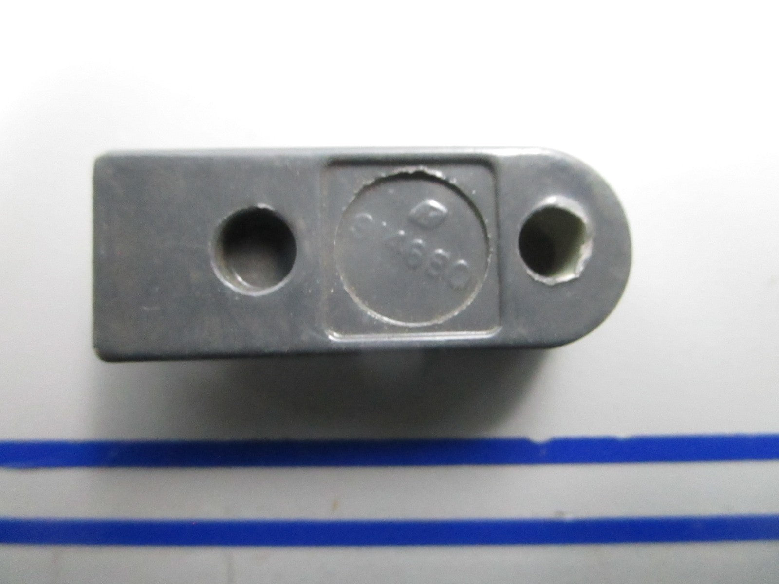 *NEW OEM* 0810 OMC Johnson Evinrude Anchor 914680 0914680