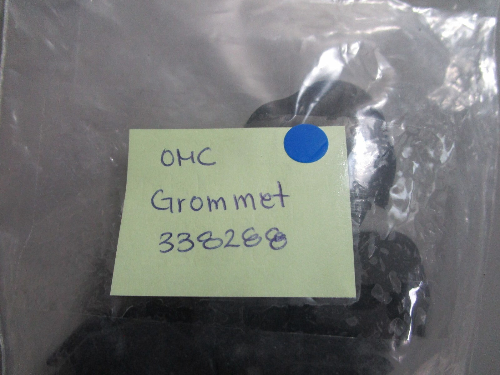 *NEW OEM* 0720 OMC Johnson Evinrude Grommet 338288 0338288