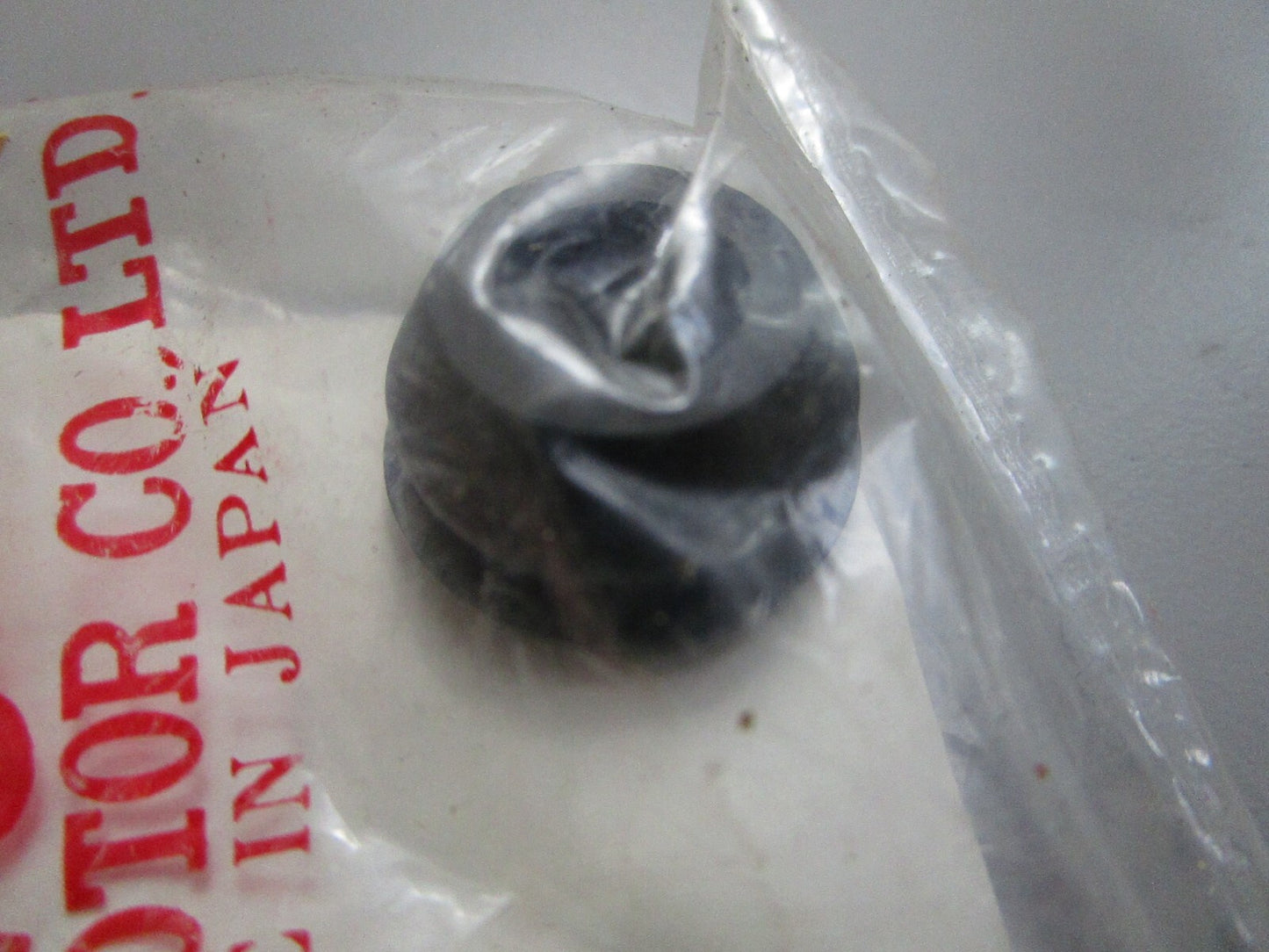 *NEW OEM* 0810 Honda Grommet 64234-MG9-770