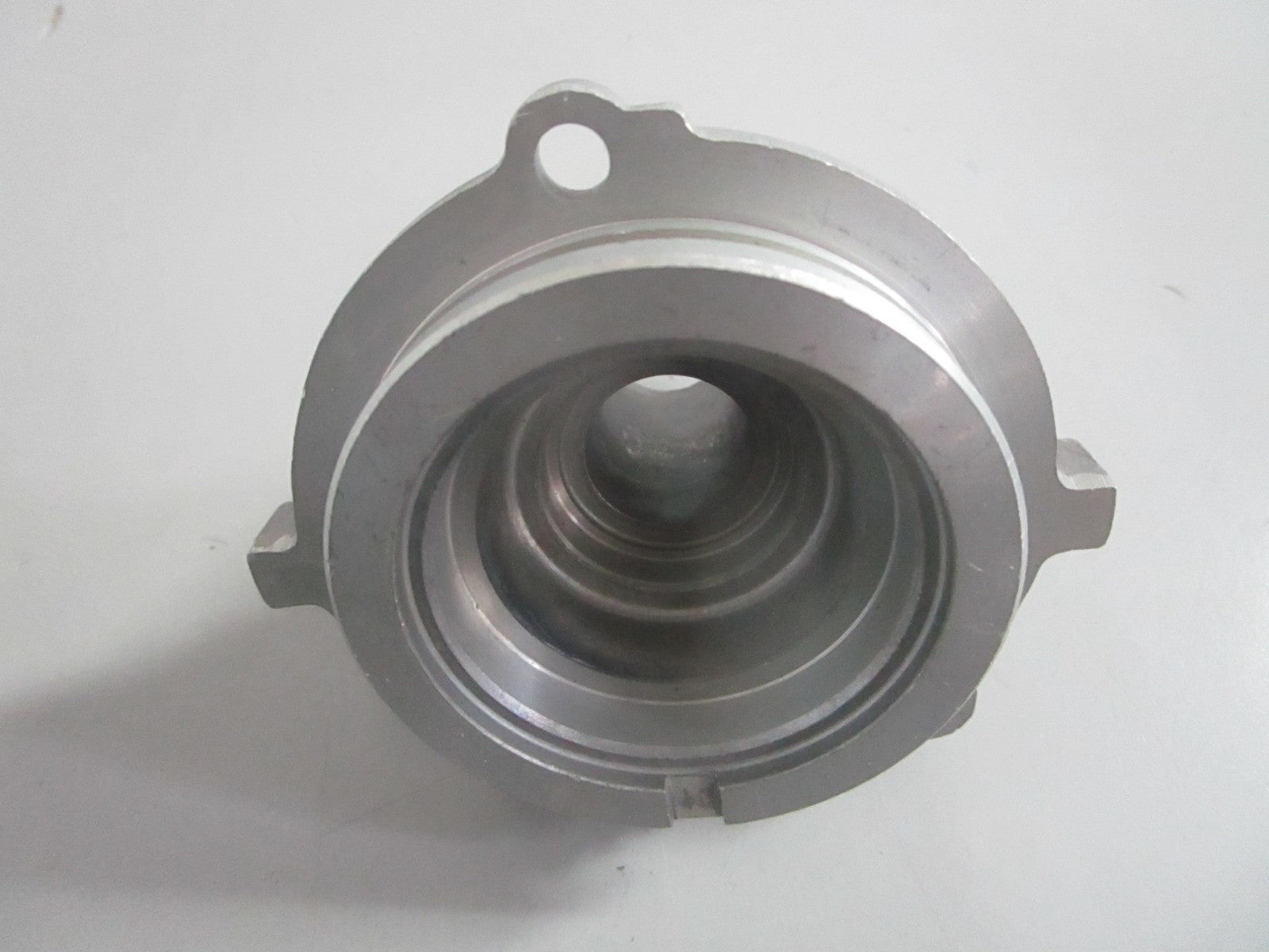 NEW OEM 663-15359-01-94 Yamaha Oil Seal Housing 0820