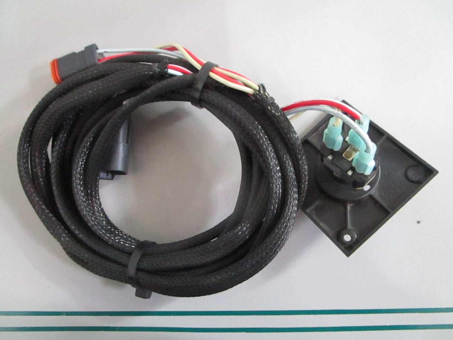 NEW OEM 174652 176558 OMC Johnson Evinrude Tilt/Trim Switch & Harness 0820