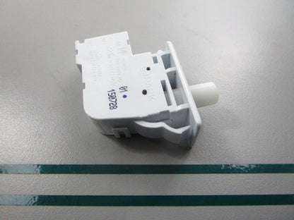 NEW OEM 6601EL3001A LG Door Switch Assembly 0810
