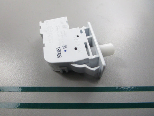 NEW OEM 6601EL3001A LG Door Switch Assembly 0810