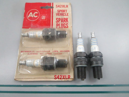 ACDelco  S42XLR Marine Spark Plug (LOT OF 4) NEW OEM 0810