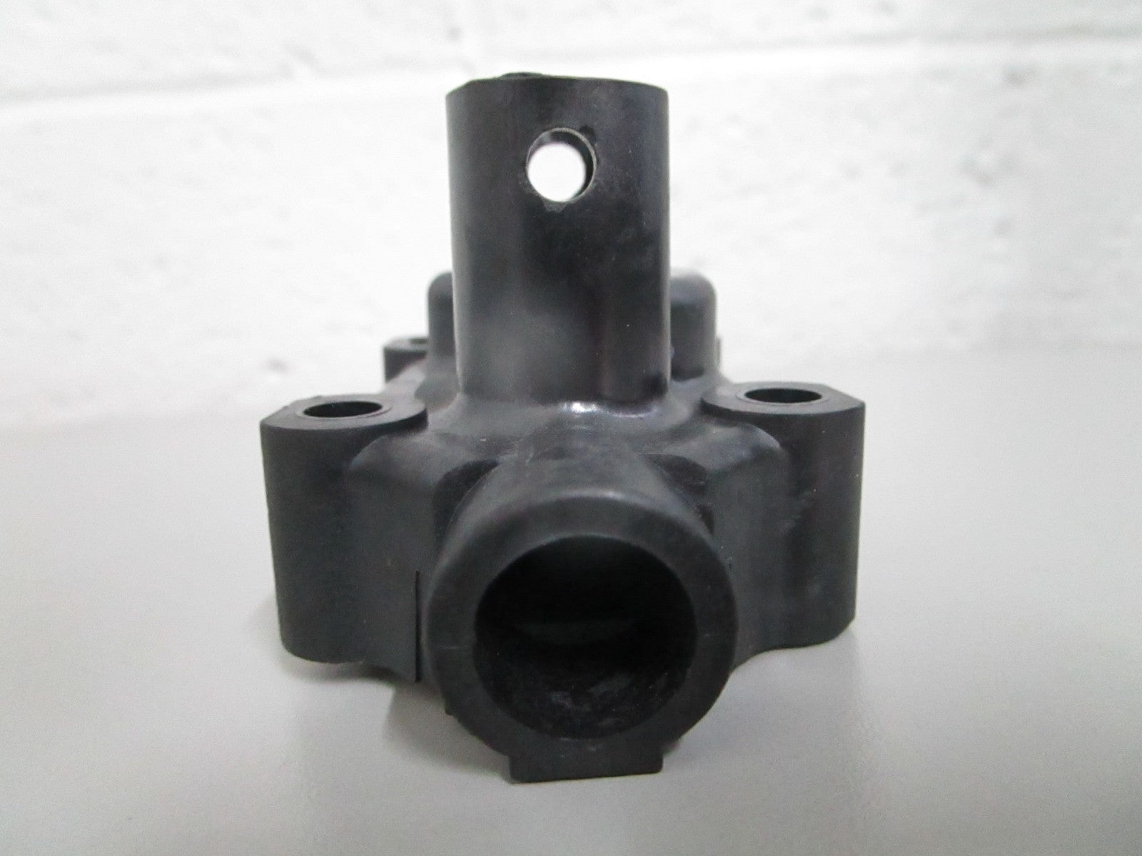 NEW OEM 46-16156 Mercury Quicksilver Water Pump Housing 0820