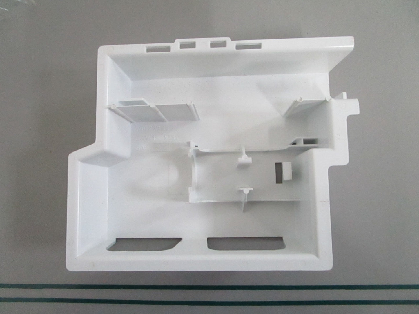 Whirlpool NEW OEM Refrigerator Water Valve Enclosure Cover W10811115 NOS 0820